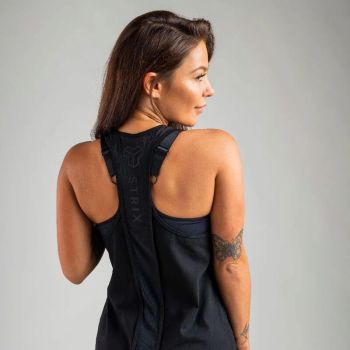 Essential Black women's athletics - (M) - (M) - (M) STRIX