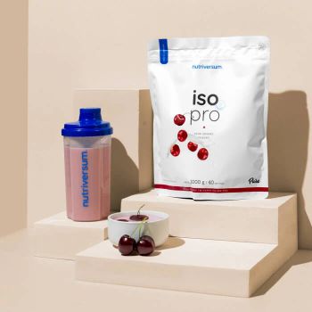 ISO PRO - 1000 g - biała czekolada truskawkowa - Nutriversum