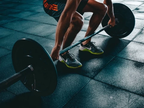 Edzés előtti vitaminok: Boostold fel a sportteljesítményed és tedd lendületessé az edzéseket!
